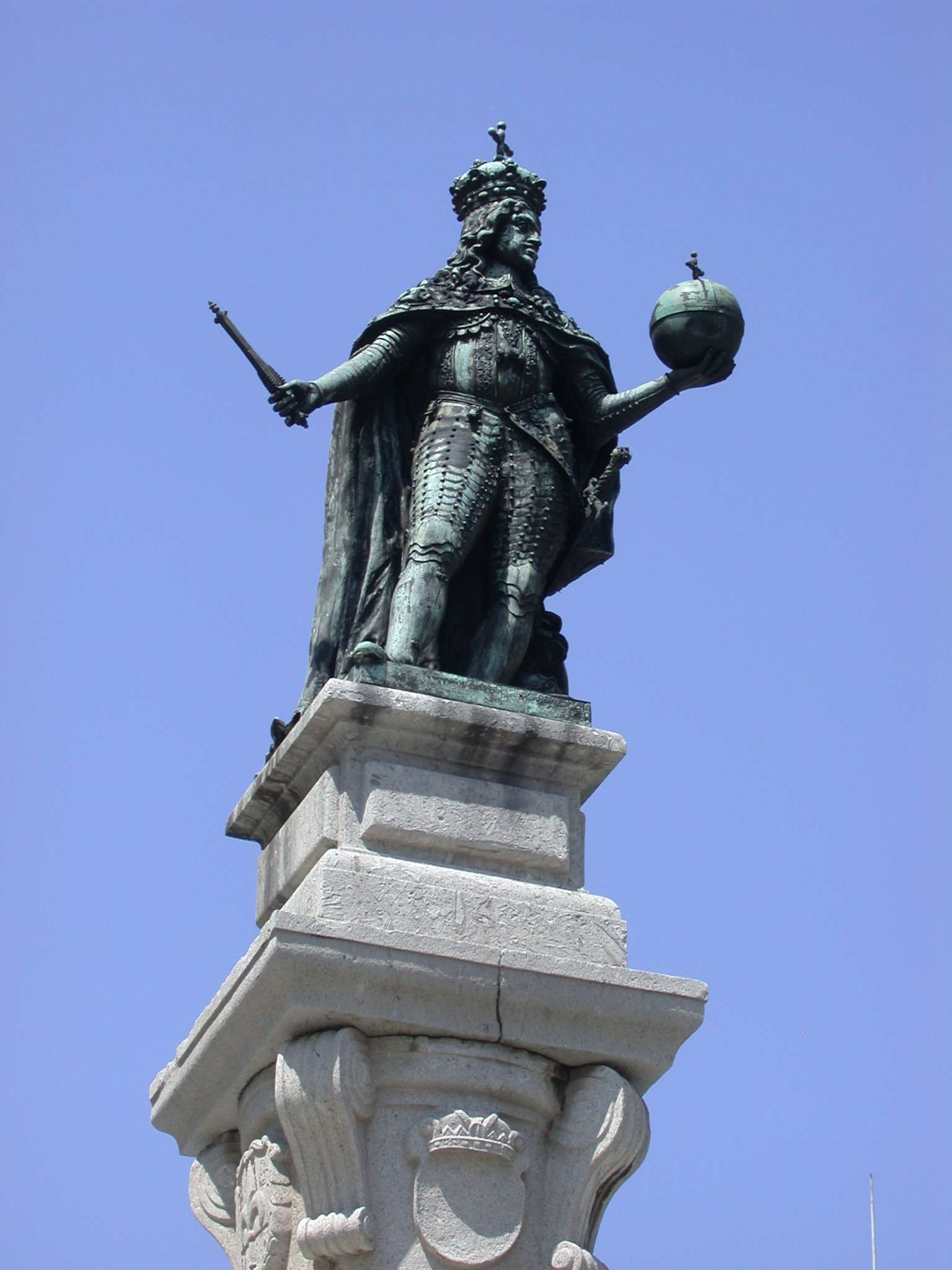 Памятник Леопольду 1